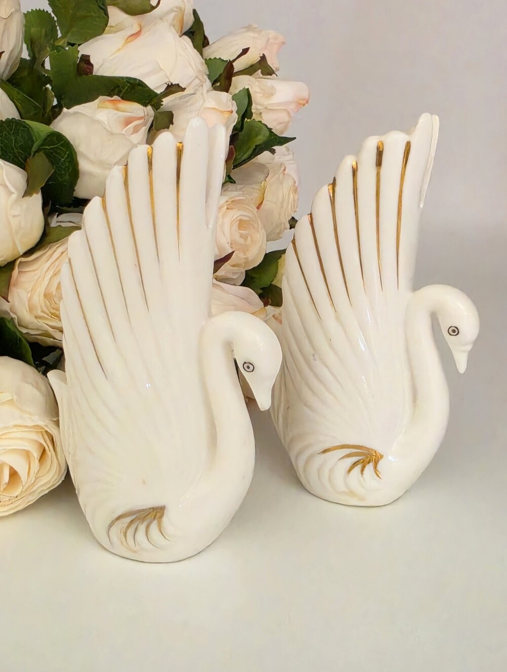 Lefton Porcelain Swan Salt & Pepper Shaker Set Gold Trim Vintage MCM Model #990